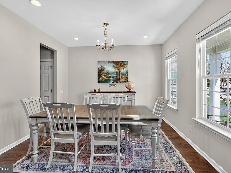 815 S Haines Cir — Photo 3
