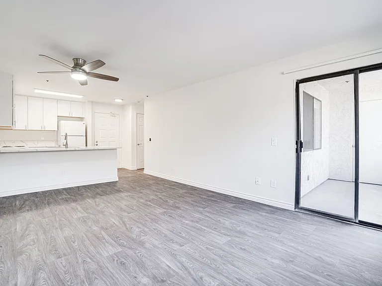One park Apartments — Photo 57