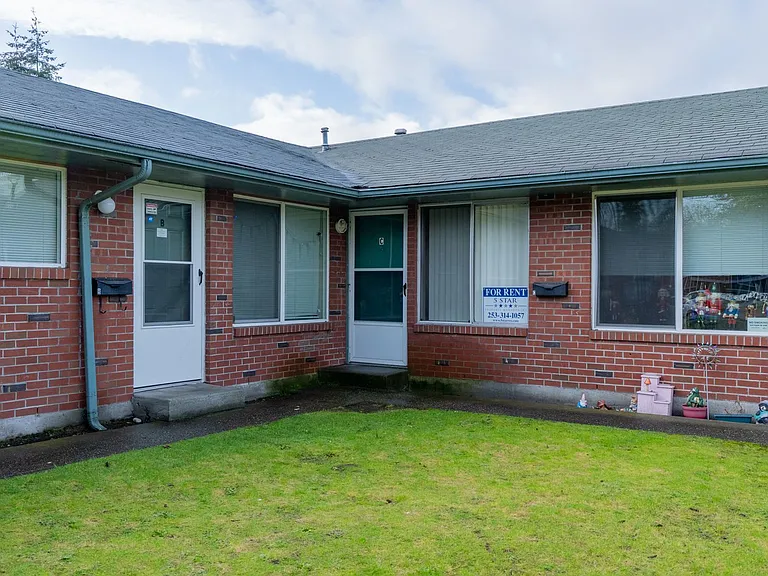10922 Freiday St SW — Photo 10