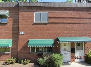 209 Dalepark Dr APT 4, Bedford, OH 44146