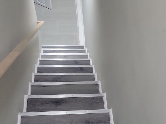 2nd image of 216 N Rose St