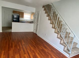 703 Commerce St APT 3, Petersburg, VA 23803