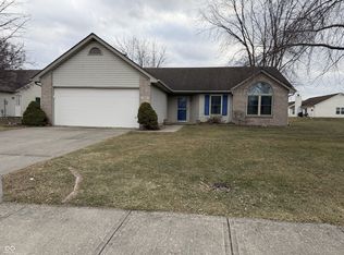 1049 Bumblebee Way, Greenfield, IN 46140