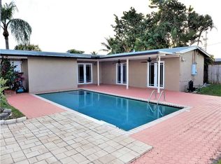 7831 Hood St, Hollywood, FL 33024
