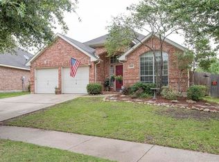 8001 Belladonna Dr, Fort Worth, TX 76123