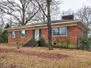 321 N Center St, Statesville, NC 28677