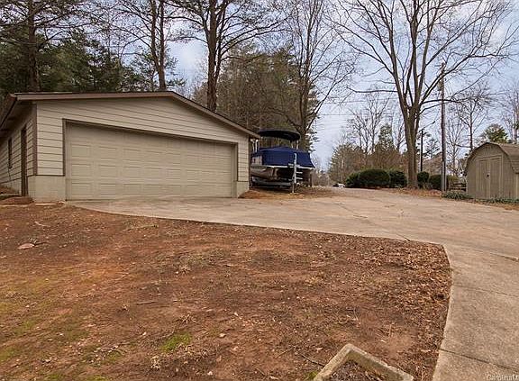 5th image of 5073 Fox Hollow Dr