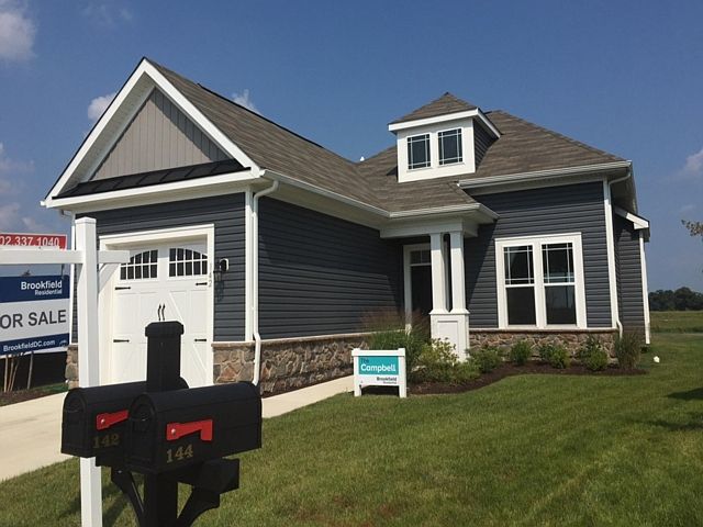 1st image of 142 Waterside Dr