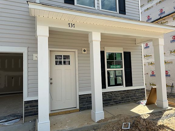 3rd image of 737 Fountainbrook Ln