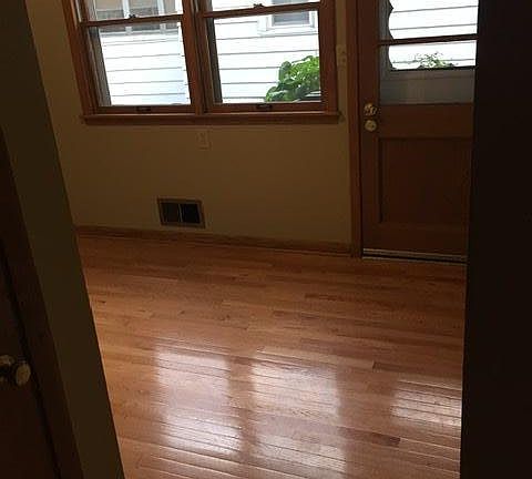 4th image of 1000 James Ave