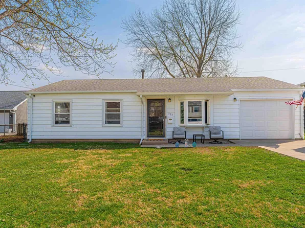 323 Nugent Pl, Lincoln, IL 62656