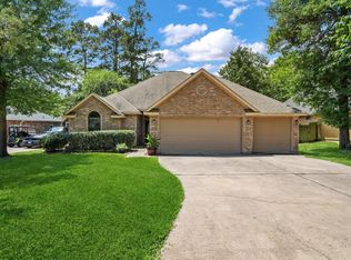 12295 Pegasus Dr, Willis, TX 77318