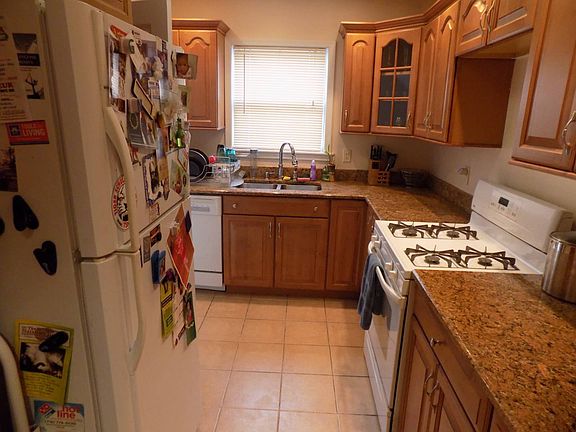 3rd image of 18605 Elmira Ave