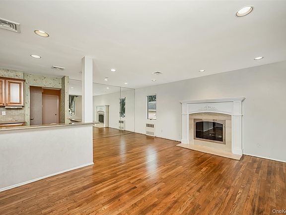 5th image of 3332 Elliott Boulevard