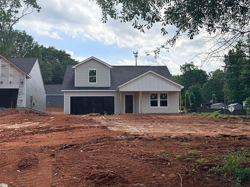 2nd image of 1843 Memorial Drive Ext #1