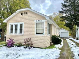 6701 Gowanda State Rd, Hamburg, NY 14075