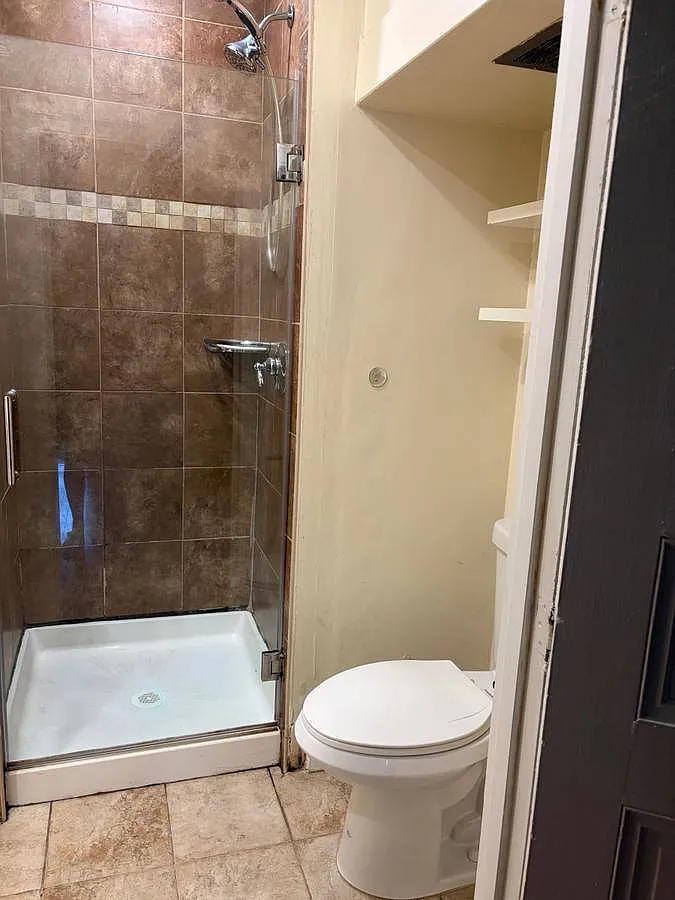 1 bed, 900 sqft, $1,500 — Photo 3