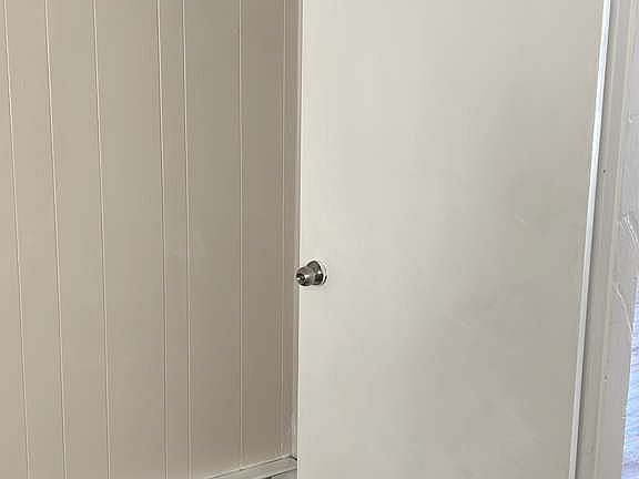 5th image of 513 Washington St APT 3