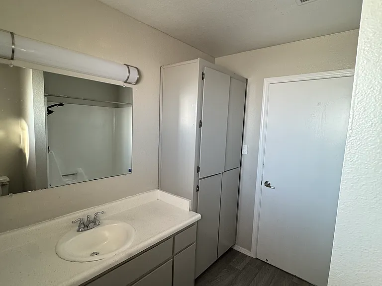 403 Aztec Rd NW #3AR — Photo 11