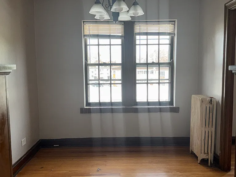 2559 Flossmoor Rd #303 — Photo 7