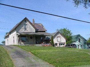 4 Wayne Ave, Ticonderoga, NY 12883