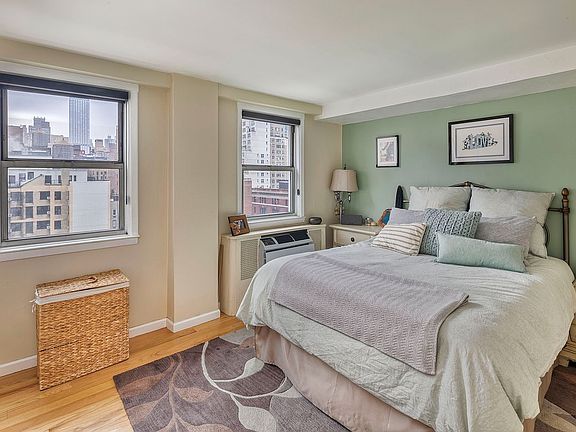 4th image of 245 E 35th St APT 14B