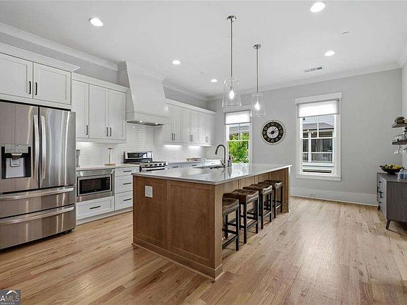 4th image of 1033 Endeavour Ct
