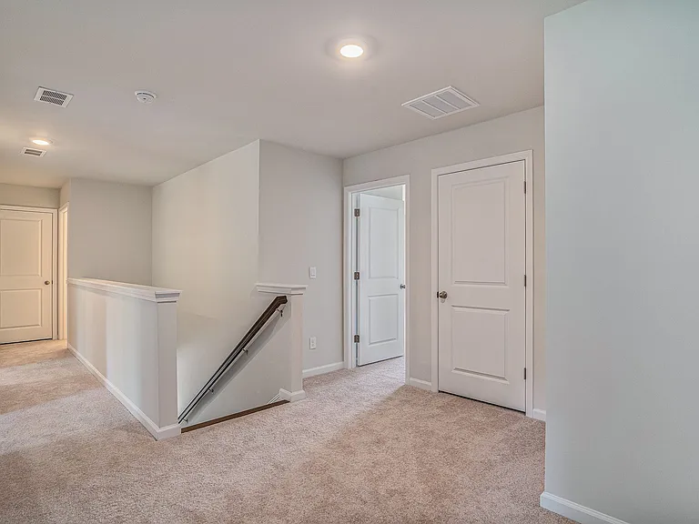 201 Cherry Grove Dr — Photo 16