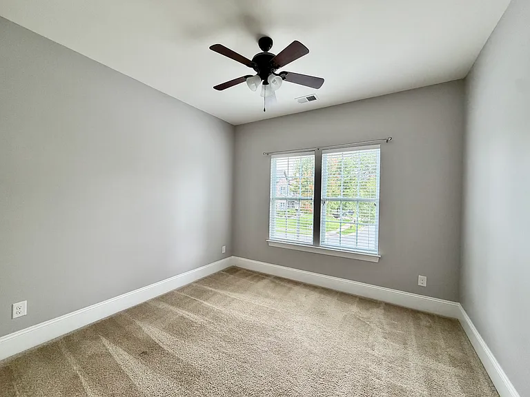 10141 Loch Lomond Dr — Photo 17