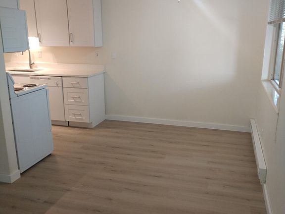 4th image of 540 Bellevue Way SE APT 2A