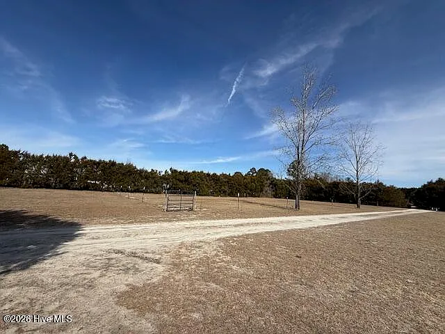 176 Old Fountain Rd — Photo 40