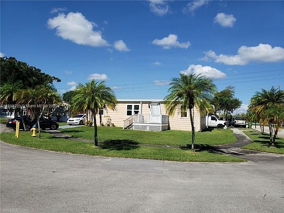 2nd image of 530 Heritage Cir