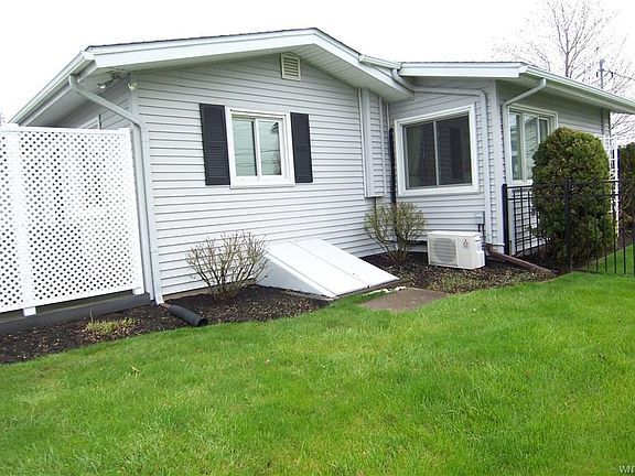 4th image of 5571 West Blf
