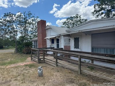 559 W Rheiner, Sabinal, TX, 78881