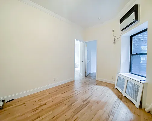 Rented by City Connections Realty | media 32