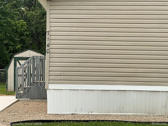 3rd image of 7140 Mapleview Cir W #64