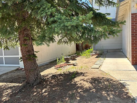 2nd image of 2675 Nicholette Dr