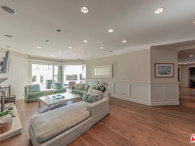 30760 Broad Beach Rd — Photo 17