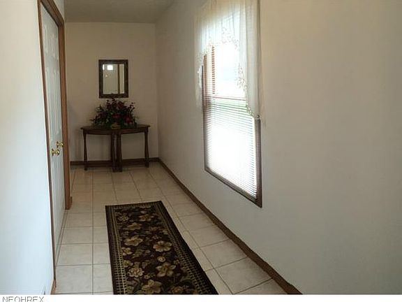 5th image of 9076 Arden Dr #20