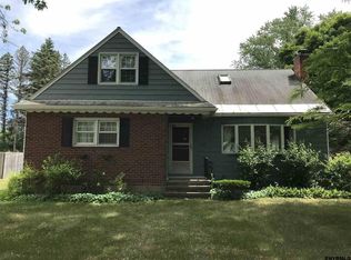 216 Stage Rd, Ballston Lake, NY 12019