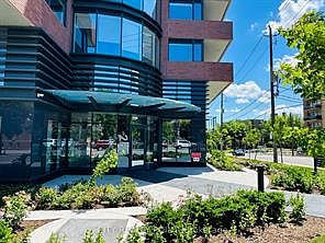 2nd image of 2525 Bathurst St #1B-1Ba-599Sqft