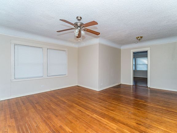 4th image of 706 W French Pl APT 3