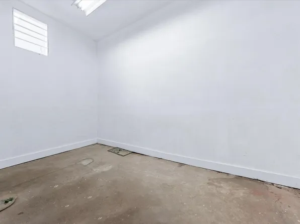 1601 Saint John's Place image 9 of 22