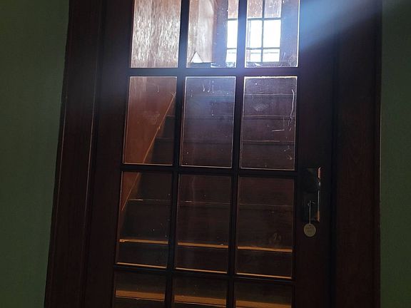 4th image of 303 E Harrison St