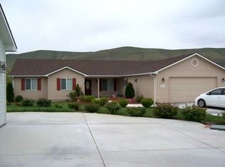500 Grader Ct, Benton City, WA 99320