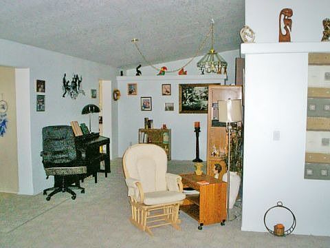 2nd image of 166 Day St