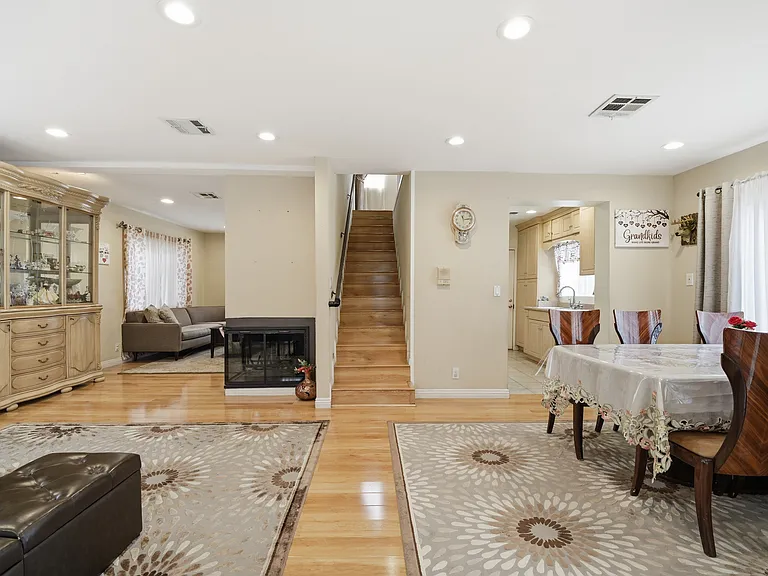 10060 Tujunga Canyon Blvd — Photo 17