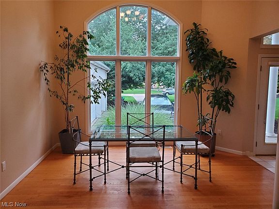 5th image of 4301 Cliffview Dr
