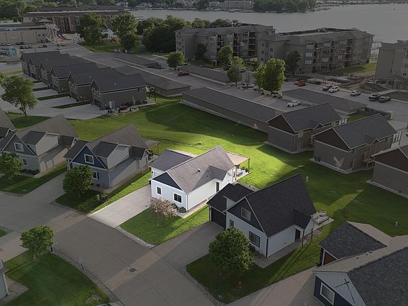 2nd image of 290 240th Ave #21
