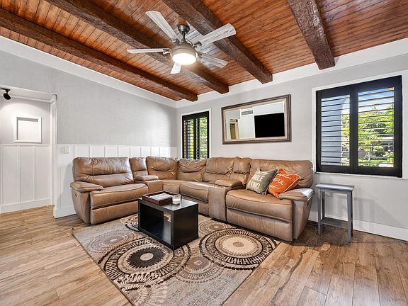 3rd image of 1312 SW 19th Avenue